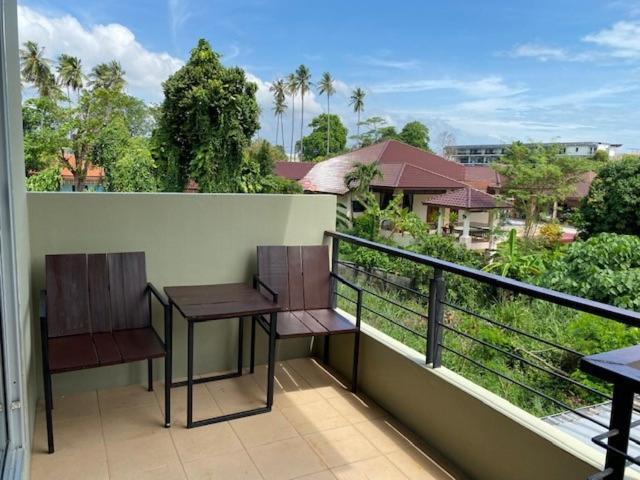 Benjamas Place Rawai Esterno foto