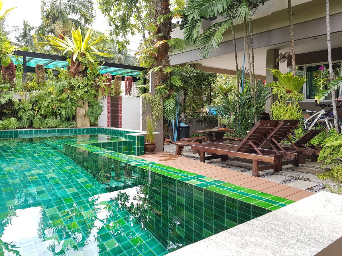 Benjamas Place Rawai Esterno foto