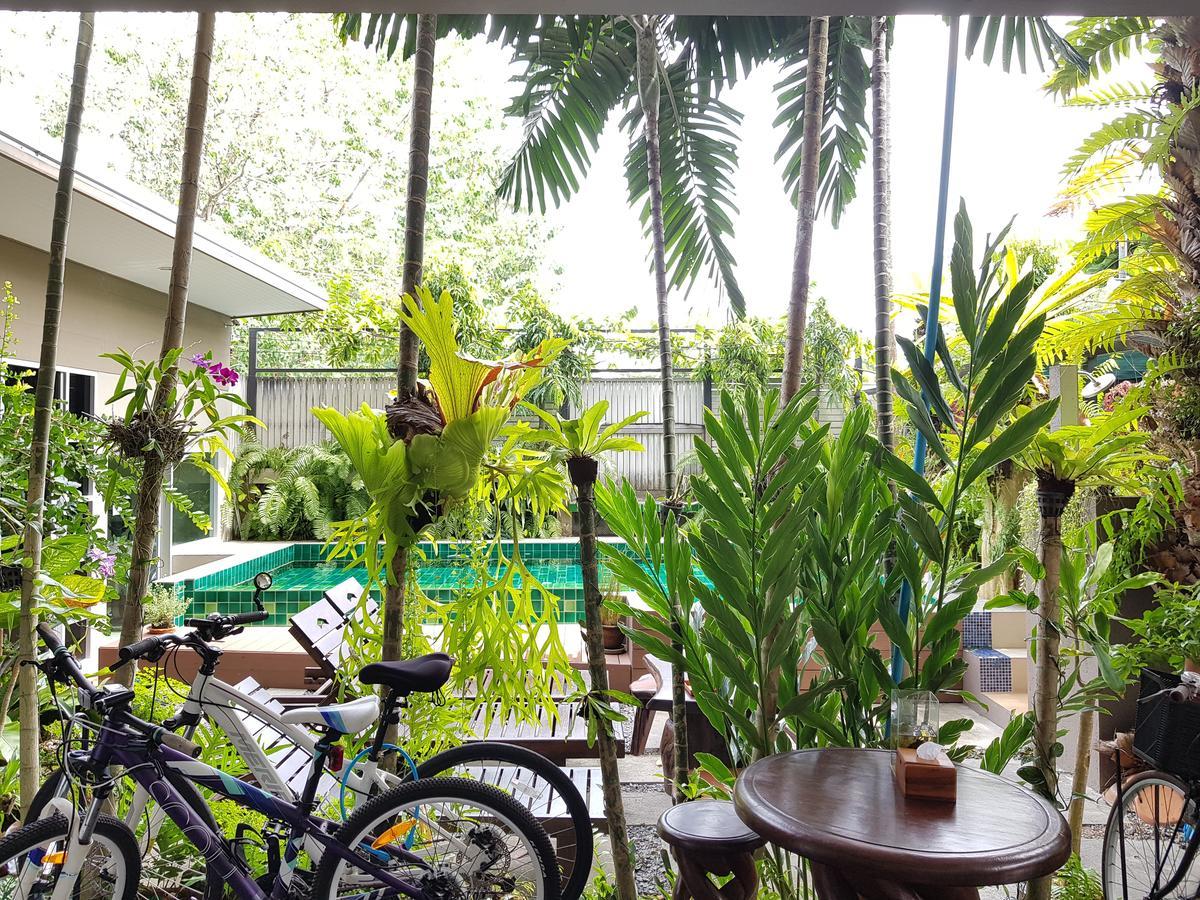 Benjamas Place Rawai Esterno foto