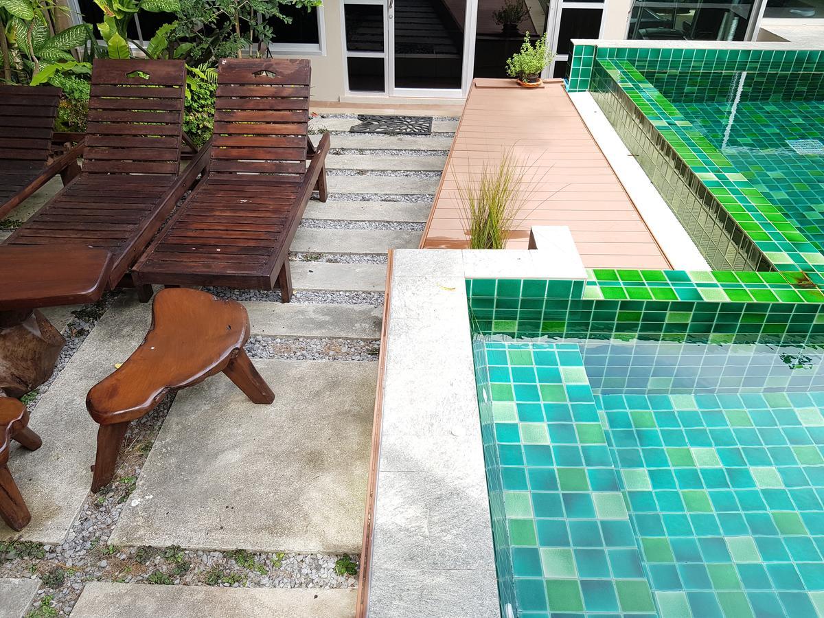 Benjamas Place Rawai Esterno foto